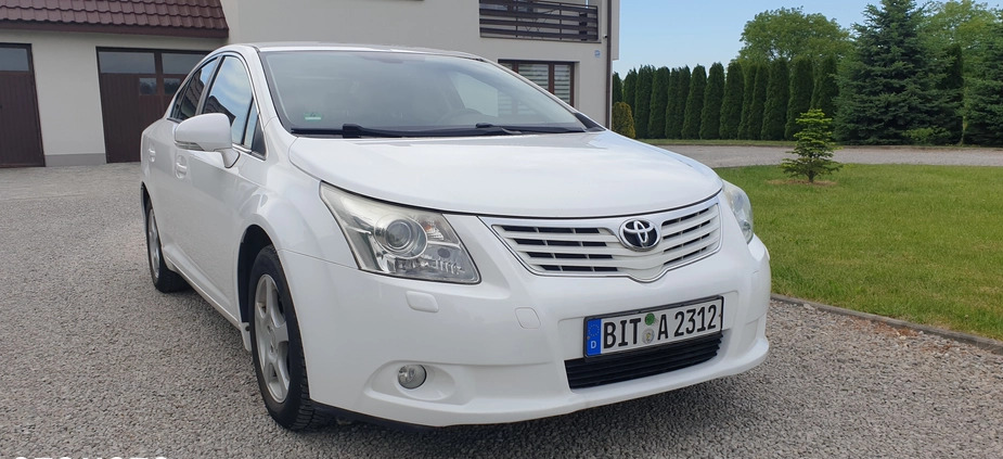 Toyota Avensis cena 25900 przebieg: 238000, rok produkcji 2009 z Sandomierz małe 529